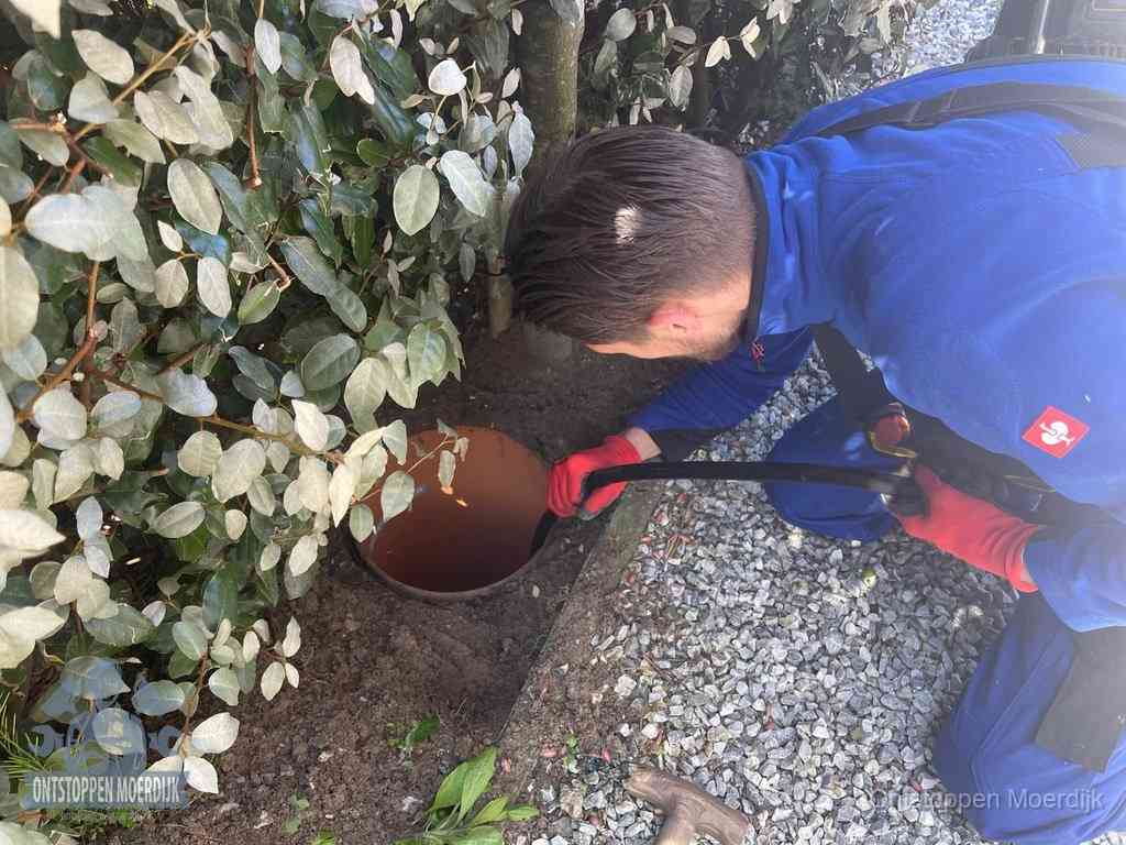 Periodieke rioolreiniging in Moerdijk
