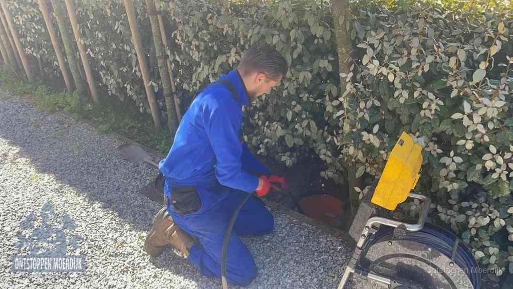 Werkwijze riool ontstoppen in Moerdijk